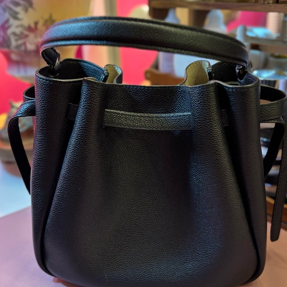 TORY BURCH ROMY SUEDE BUCKET BAG- IN BLACK - Picture 3 of 10